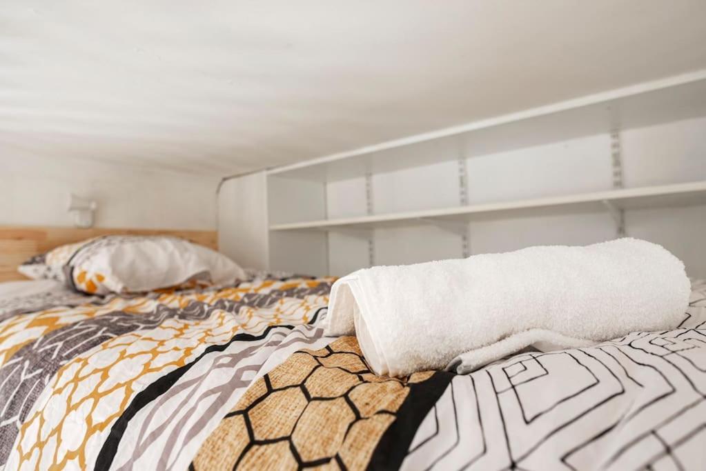 Charmant Studio Arbore Et Climatise Carcassonne Exterior foto